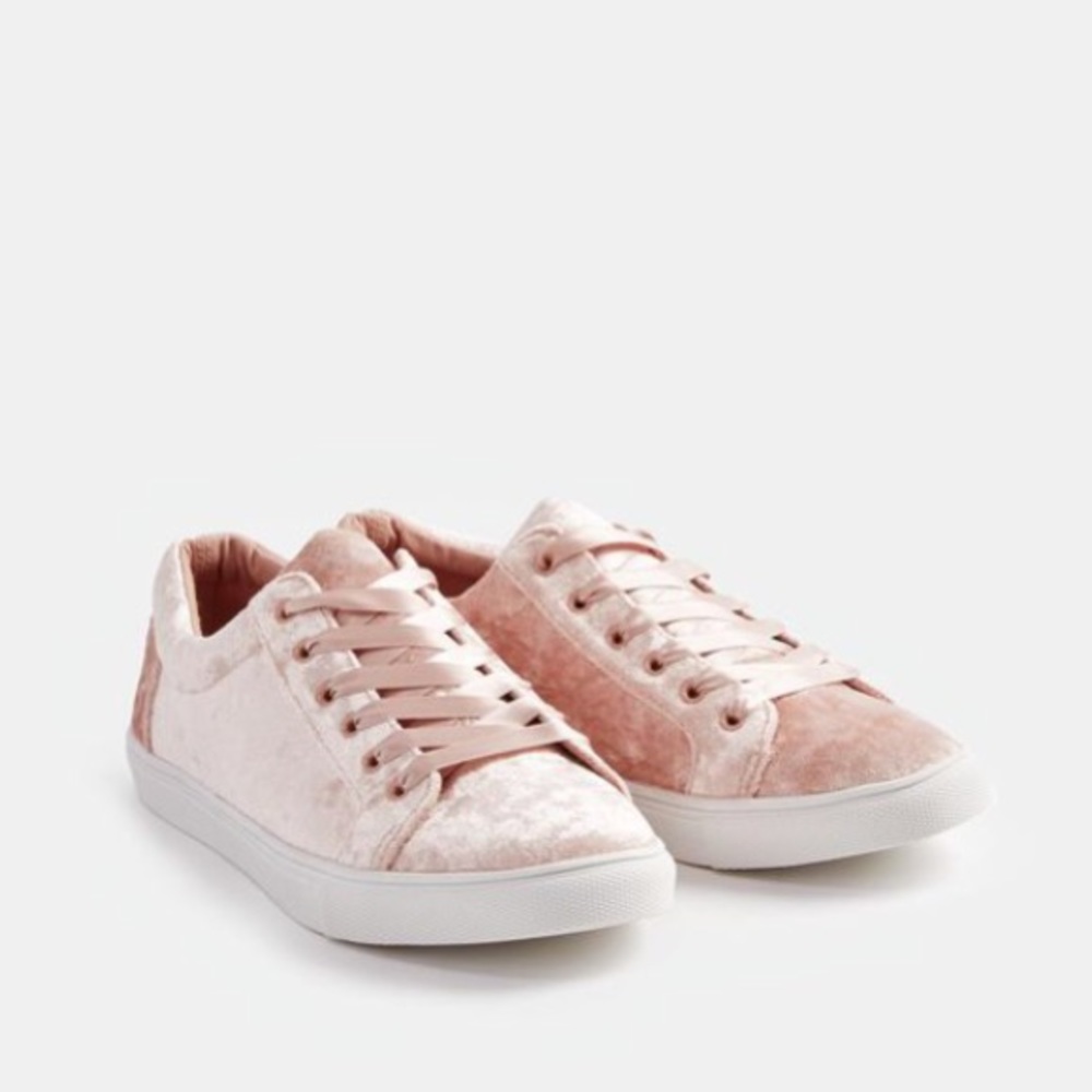 Blush Pink Velvet Sneakers | 7.5